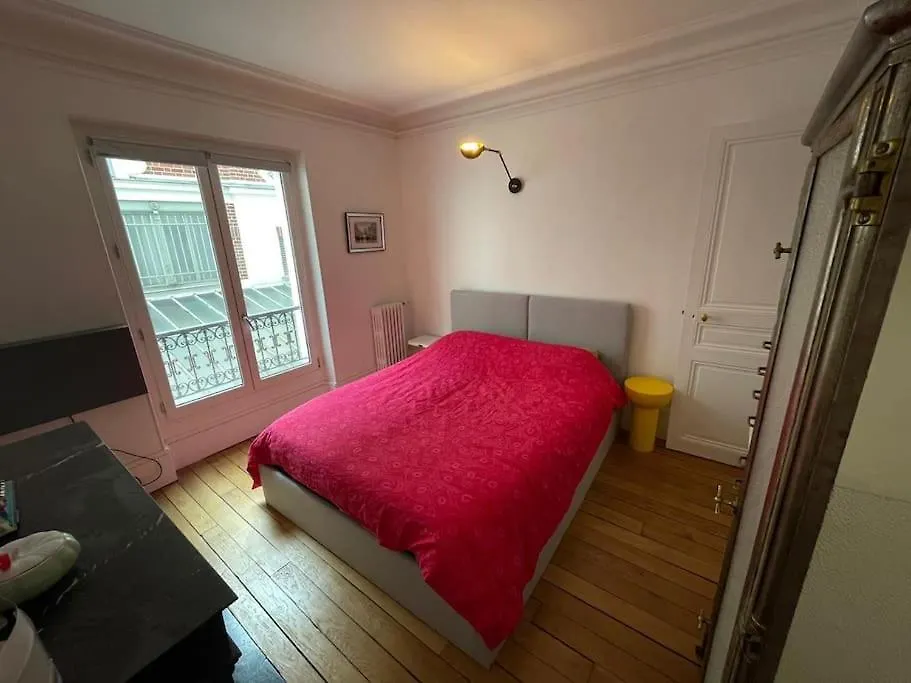 Apartment Charming And Bright Flat In A Very Convenient Area Paris France